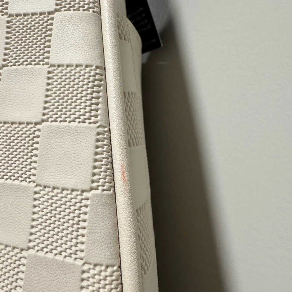 Tahari Cream Shoulder Bag - Picture 14 of 16